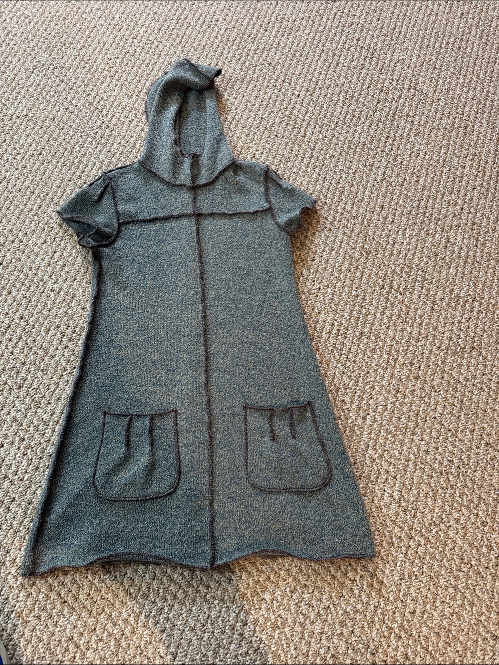 Dress - Picture 4 of 9